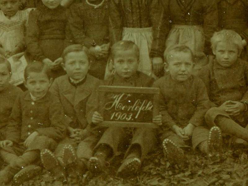 Herlefelder Schulklasse Gruppenbild